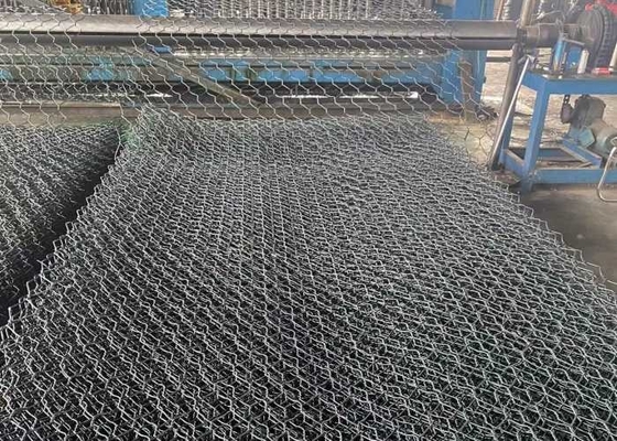 Przyjazna dla środowiska 60 mm x 80 mm zielona siatka gabionowa powlekana PCV do układania nawierzchni na zboczach