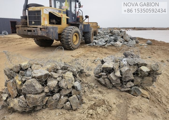 Kontrola powodzi 4,0 mm Gabion Mesh Klatka Do kamienia worek gabion pudełka rzeki wypełniające worki gabion PVC powlekane worek gabions