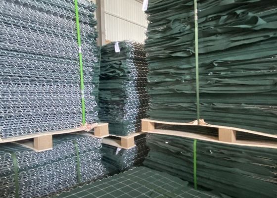 5.0mm Płytka drutu z siatką bariera wojskowa o masie tkaniny geotekstylowej 300 g/m2