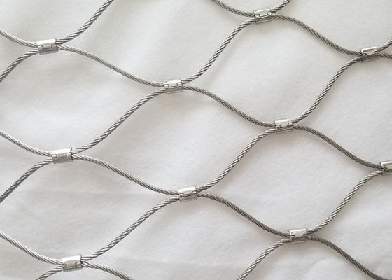 Romboidal Hole Zoo Rope Mesh ze stali nierdzewnej Flexible Ferroled For Animal Enclosures