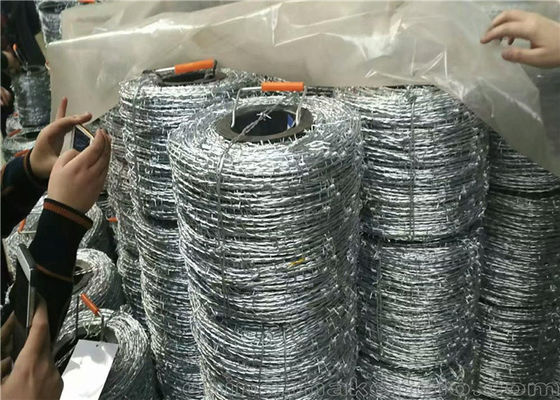 Wojskowy drut kolczasty 50 kg Concertina Razor 20g powlekany cynkiem